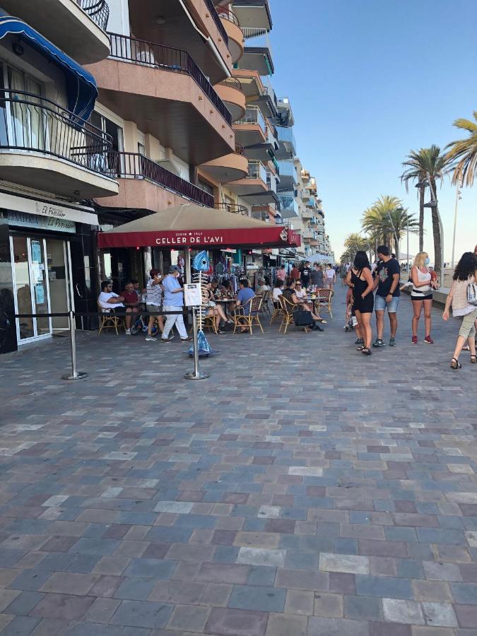 Appartement Face à La Mer à Calafell Extérieur photo